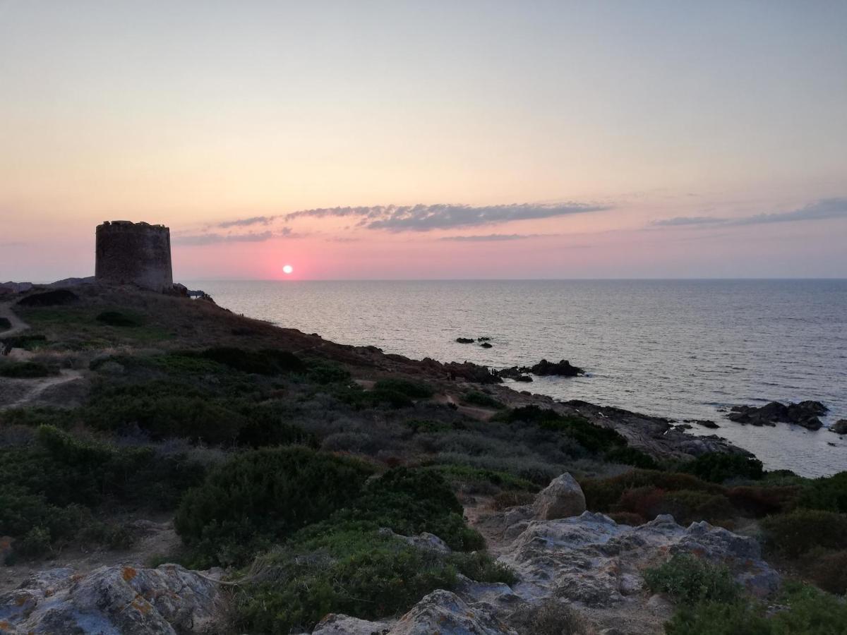 Tanca Della Torre Trilocale Vista Mare Isola Rossa Exterior foto